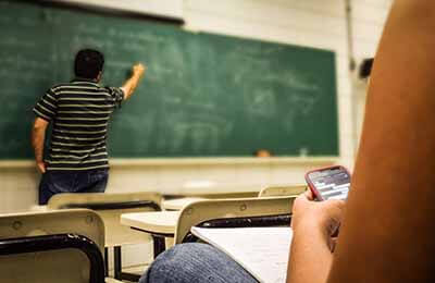 課程標準指向下的教學實施研究