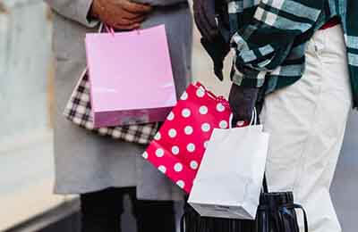 大學(xué)生消費(fèi)研究